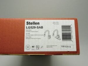NEW PFISTER LG529-SAB Matte Black 1 or 3 Hole Pull Down Kitchen Faucet - Image 3