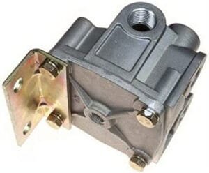 World American WA65303 - Air Brake Relay Valve - R-12 Type, (4) 0.375 in. NPT Delivery