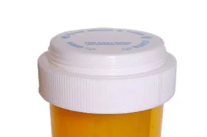 Lot Of 25 Prescription Vials & Reversible Caps (Child & Non-Child Locks) 8 Dram - Image 2