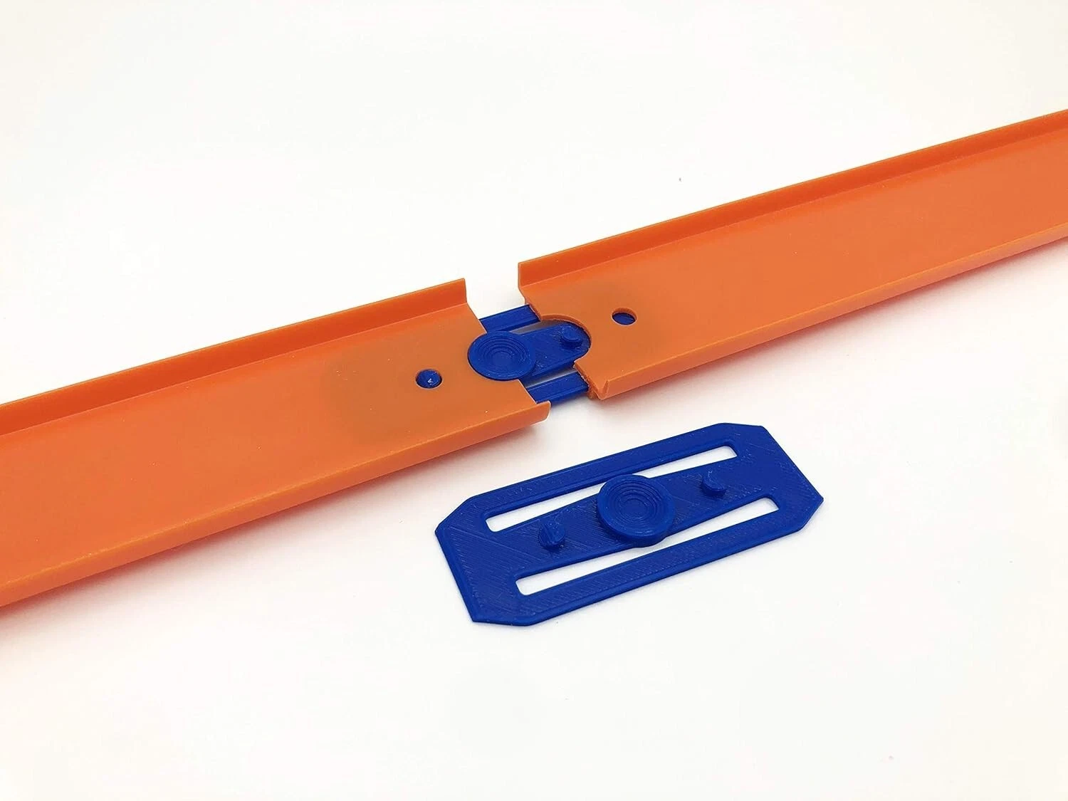 Hot Wheels Car Track Mega Set. 20' Feet Of Hot Wheel Track & 10 Track Connectors - Image 4
