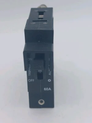 17 GE THQB120 Circuit Breaker RT-692 1 Pole 20 Amp E-11592 HACR THQB - Image 3