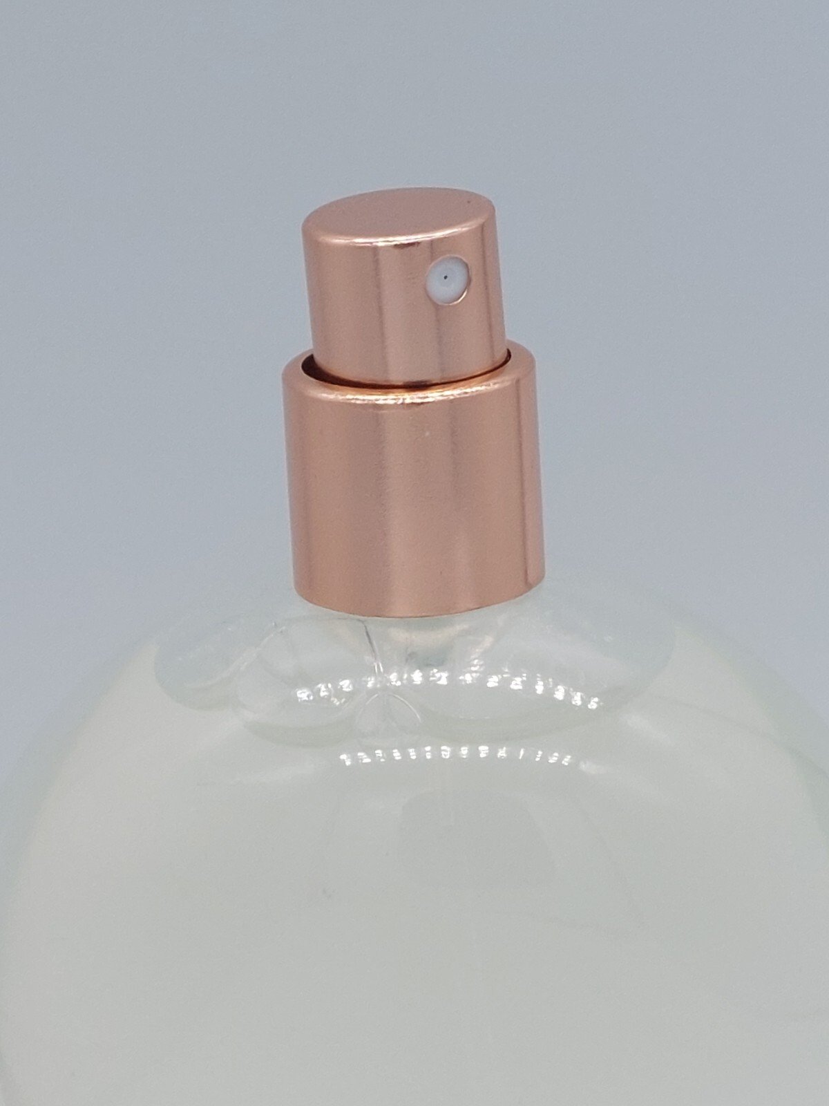 DW Home Glass VANILLA BEAN Long Lasting Scented Room & Linen Spray 3.4oz - Image 5