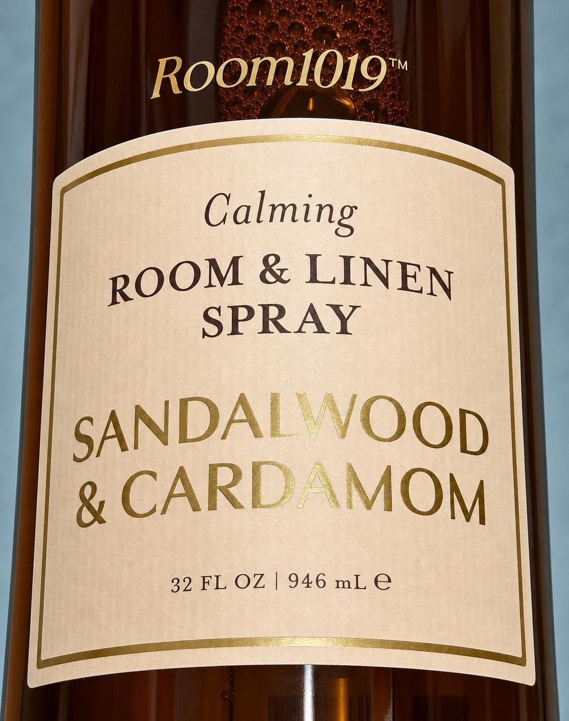 Large Room 1019 Calming Sandalwood & Cardamom Room Linen Spray 32oz - Image 3